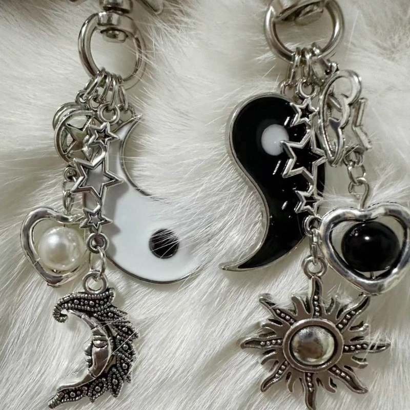 2 Pieces Moon Sun Heart Charm Keychain for Couple Yin Yang Matching Key Chain