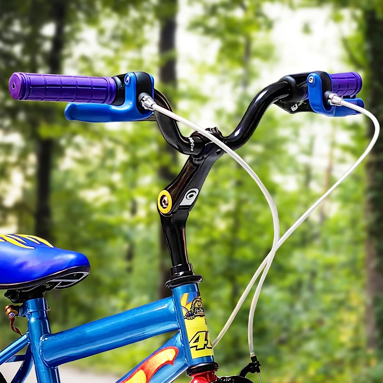 

Черный велосипедный шток для руля с регулируемым диаметром 22,2/25,4 мм - подходит для горных и шоссейных велосипедов.