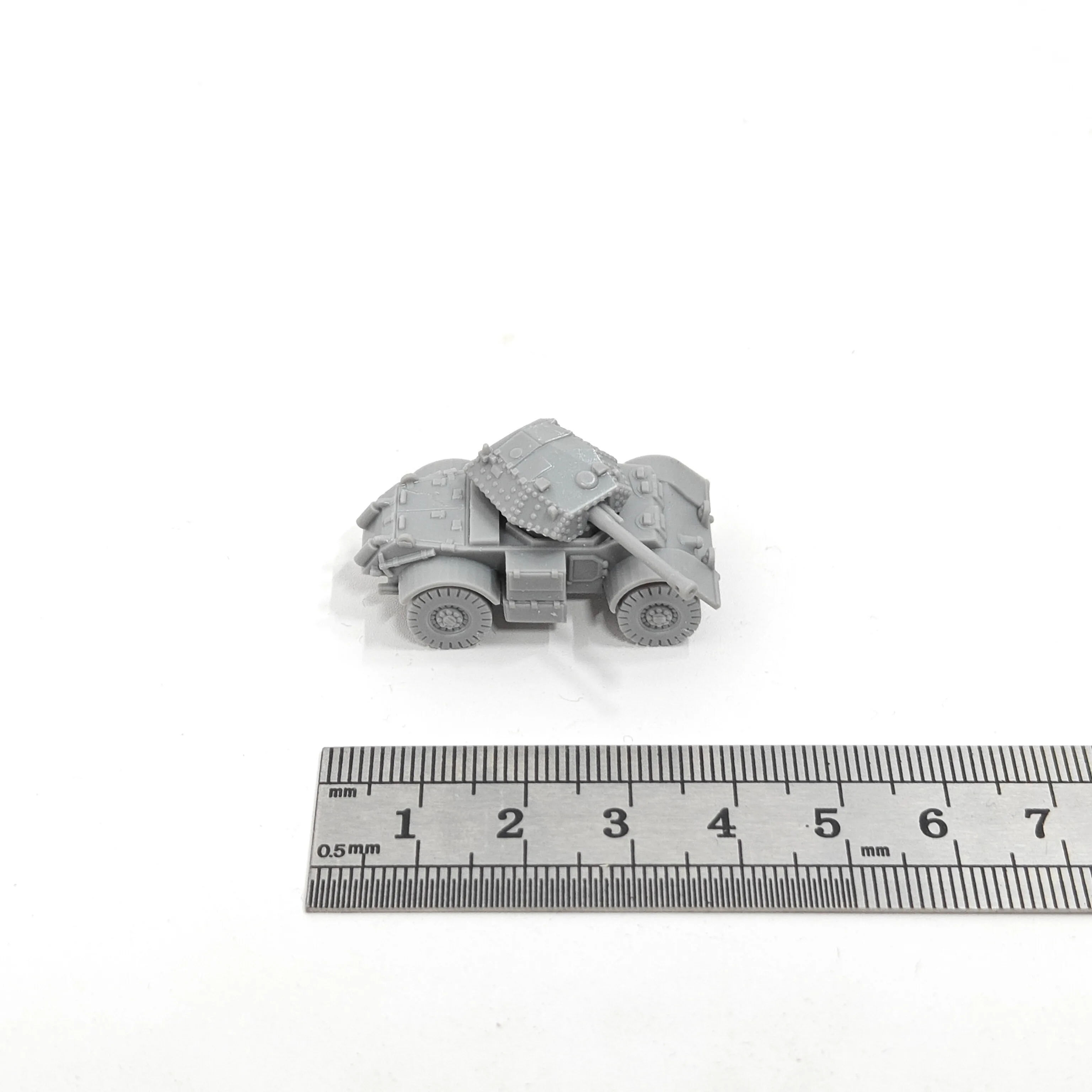 WWII British Mk III Tank,3D Printed,1/144 Scale Mini Tank Model,Resin,Paintable view 2