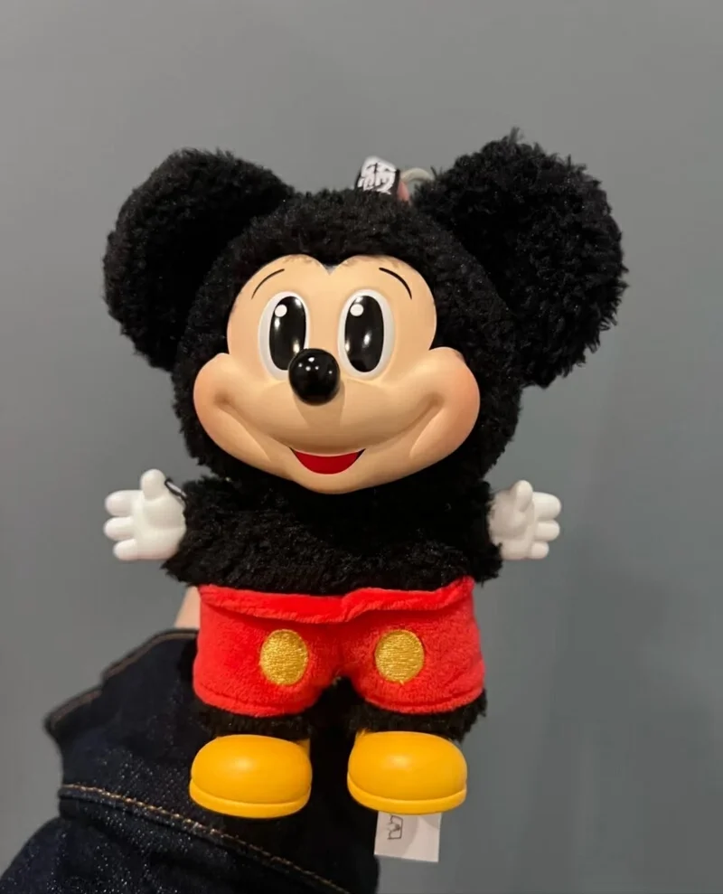 

Mickey Family Cute Together Keychain Series Vinyl Face Blind Box Mystery Toy Doll Desktop Ornament Trendy Collectible Figure