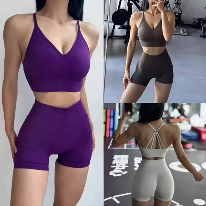 

Summer Seamless Sports Set Women's Fitness Outfit Exercise Wear Triangular High-Waisted Yoga Shorts Set Fitness Clothes Woman