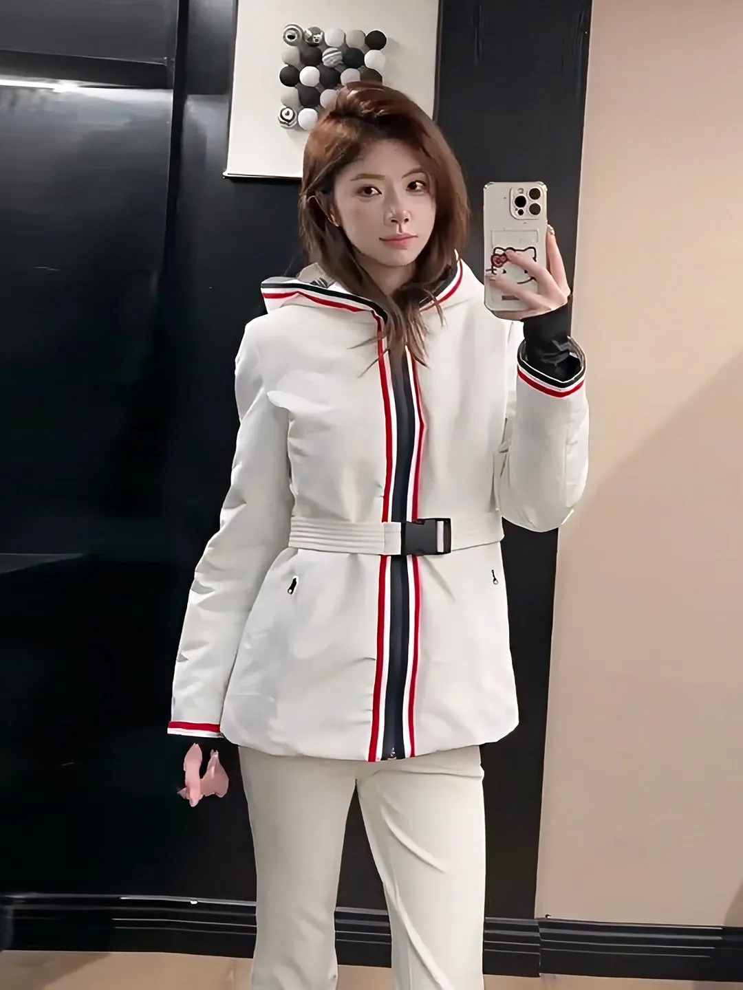 

Женское зимнее пальто с цветными полосками, утепленное, с поясом на талии, для катания на лыжах, верхняя одежда, для повседневной носки, утолщенное, с длинными рукавами