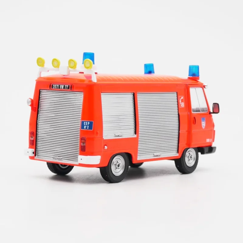 IXO Diecast escala 1:43 aleación J9 motor de bomberos Van modelo producto terminado juguete de simulación colección regalo pantalla estática
