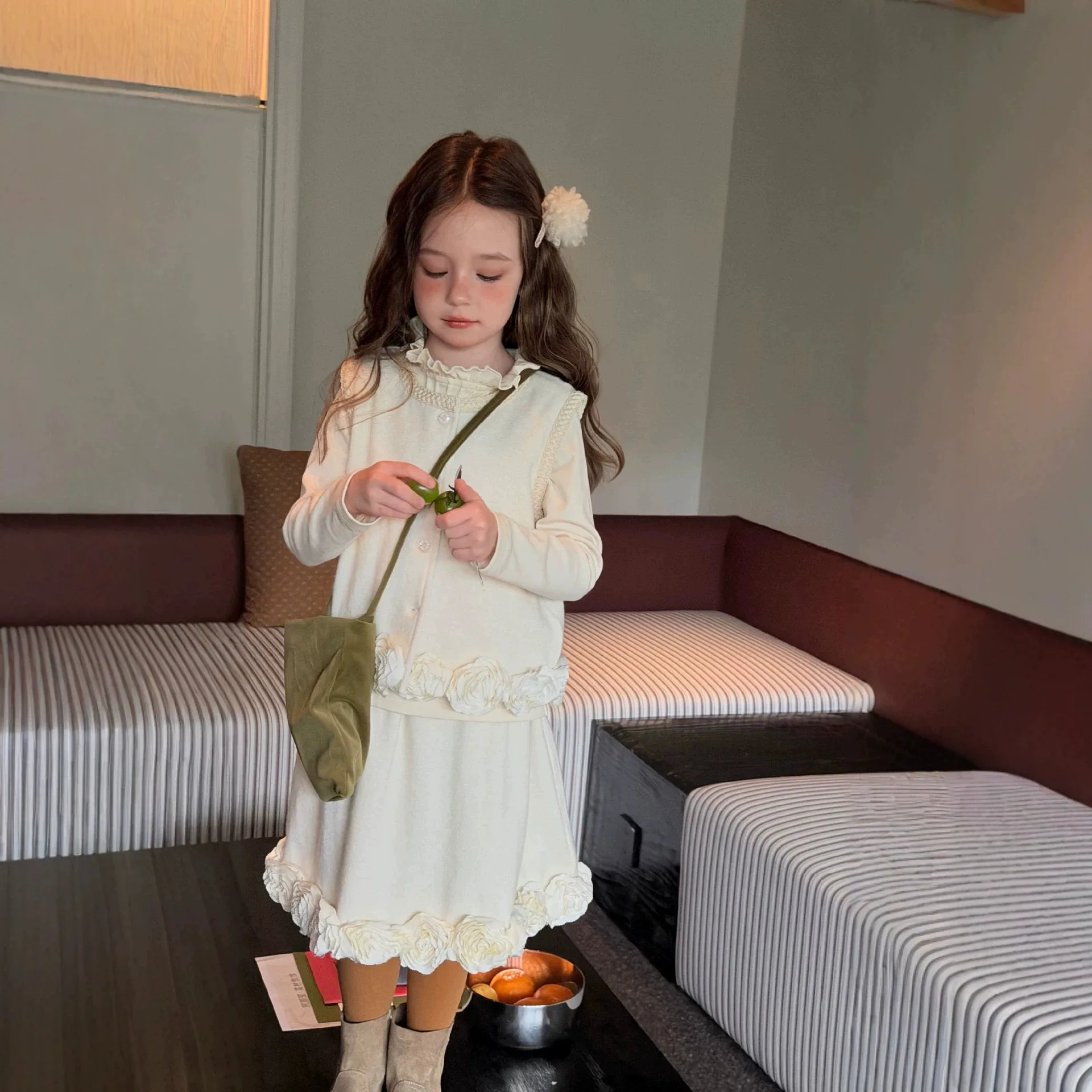 2026 Autumn New Temperament Solid Sleeveless Top and Half Skirt Set Girls Korean Fashion Three-dimensional Flower Two Piece Set