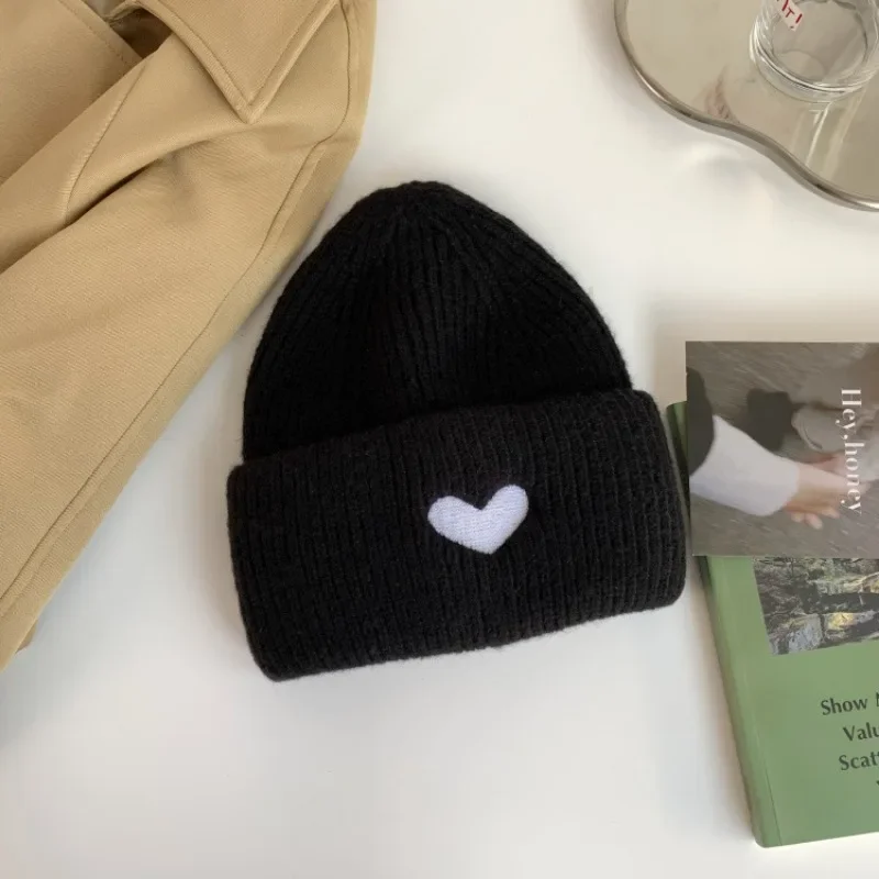 Cute Embroidered Love Hat Women Men Autumn Winter Warm Casual Versatile Student Knitted Hat Beanies Skullies Heart Couple Hat