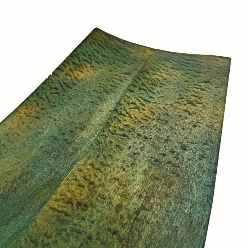 

0.5mm Natural Dyed Figured Quilted Sapele Bookmatched Guitar Body Veneer DIY Marquetry Veneer 69x19CM (Backing non-woven fabric)