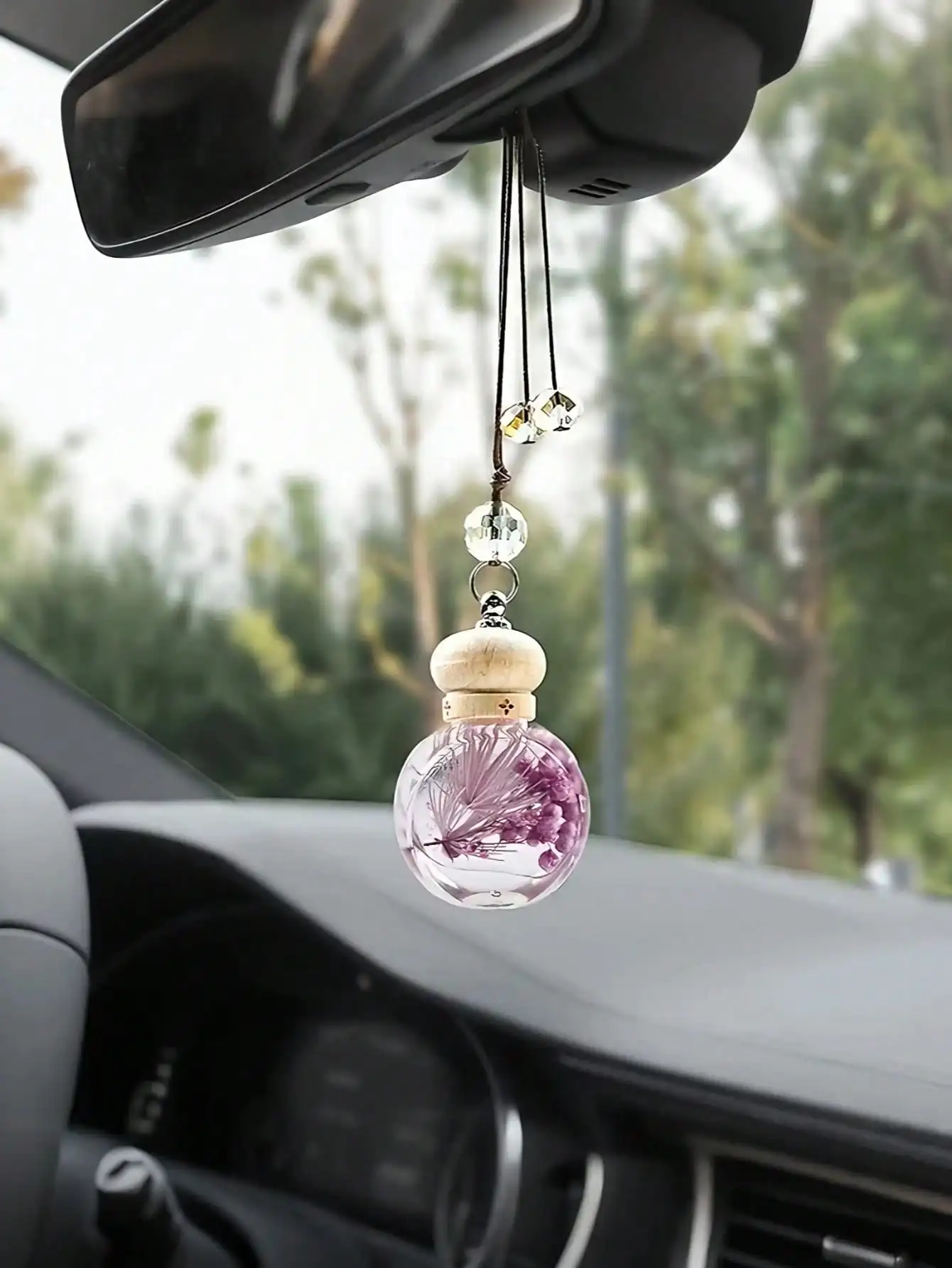 Car Fragrance Pendant – Empty Glass Bottle with Preserved Flowers, Refillable with Essential Oil or Perfume, Hanging Fragrance