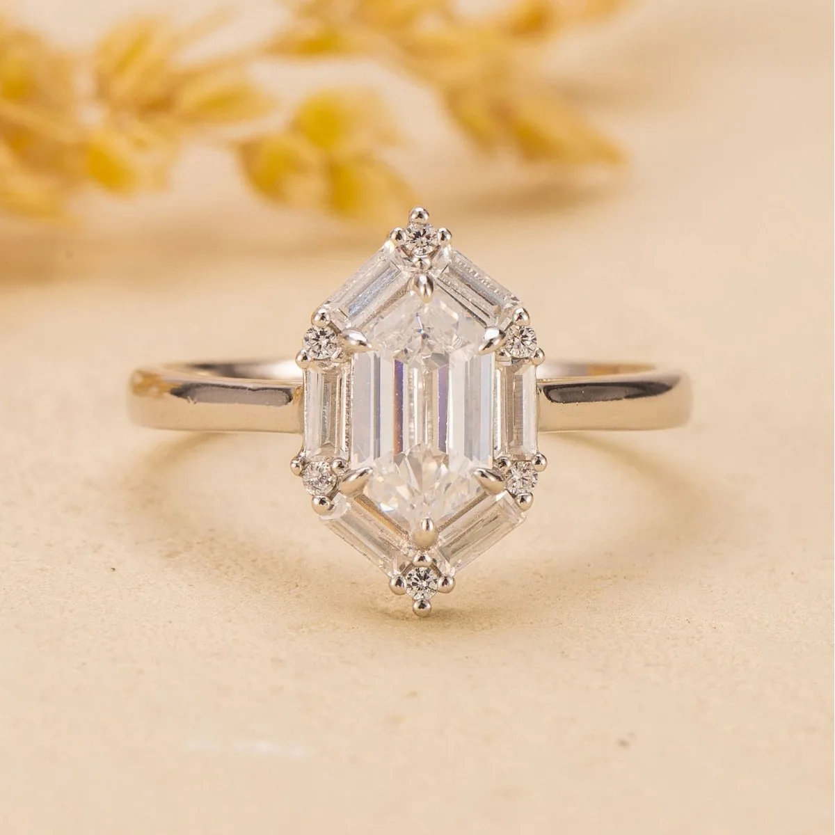 

Art Deco 925 Silver Princess Cut Gemstone Ring For Women Fashion Bling Wedding Engagement Moissanite Diamond Finger Band Jewelry