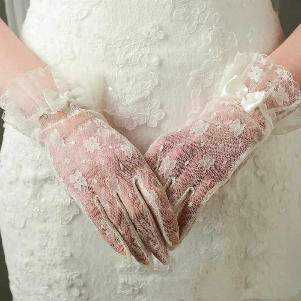 Beautiful Breathable Bridal Gloves Bow Thin Wedding Mittens Satin Pearl Short Black Mittens Banquet image 5