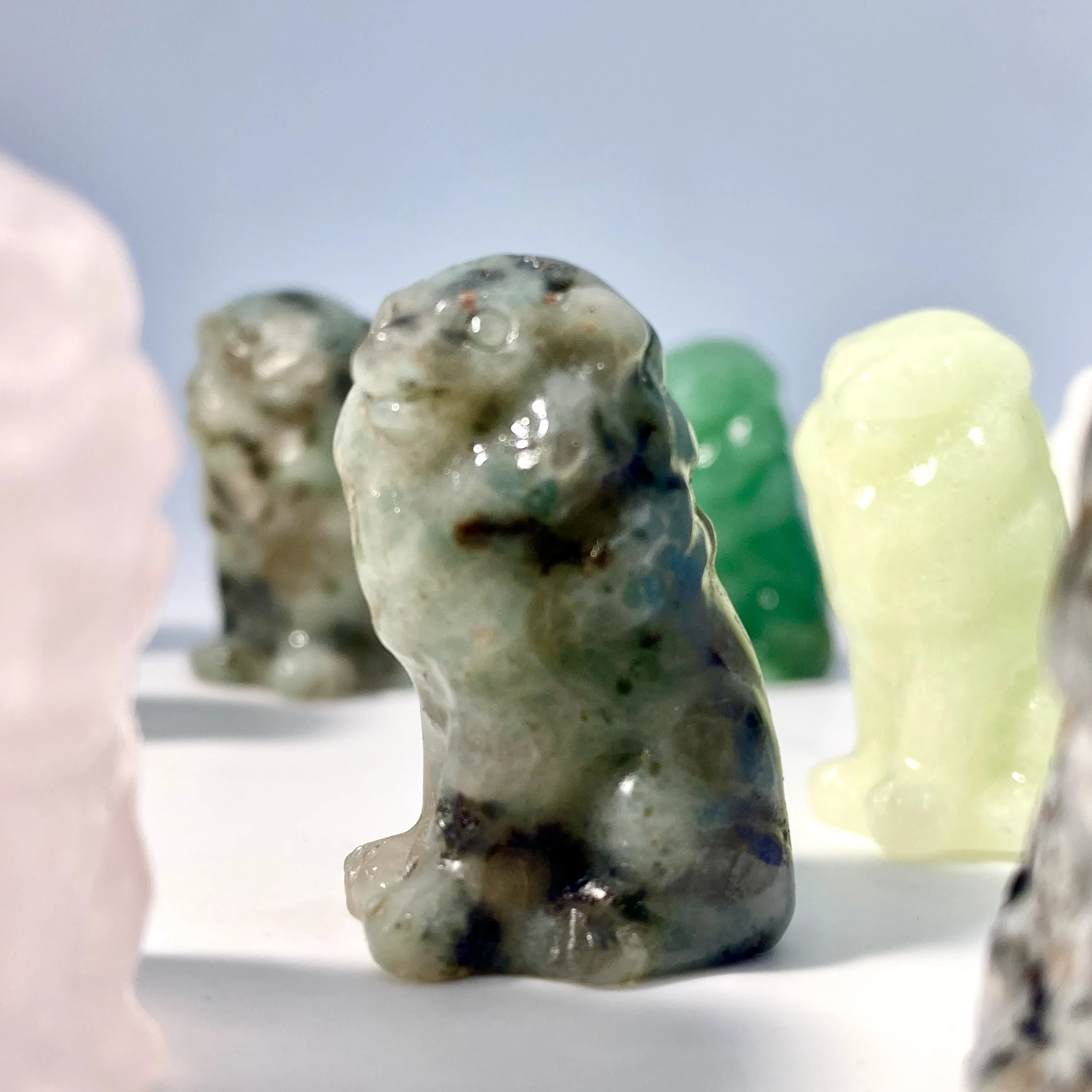 نحت كريستال طبيعي للأسد عشوائي ، مجوهرات أحجار كريمة ، كريستال شفاء لامع ، هدية عيد ميلاد للنساء والصديقة ، 1 *