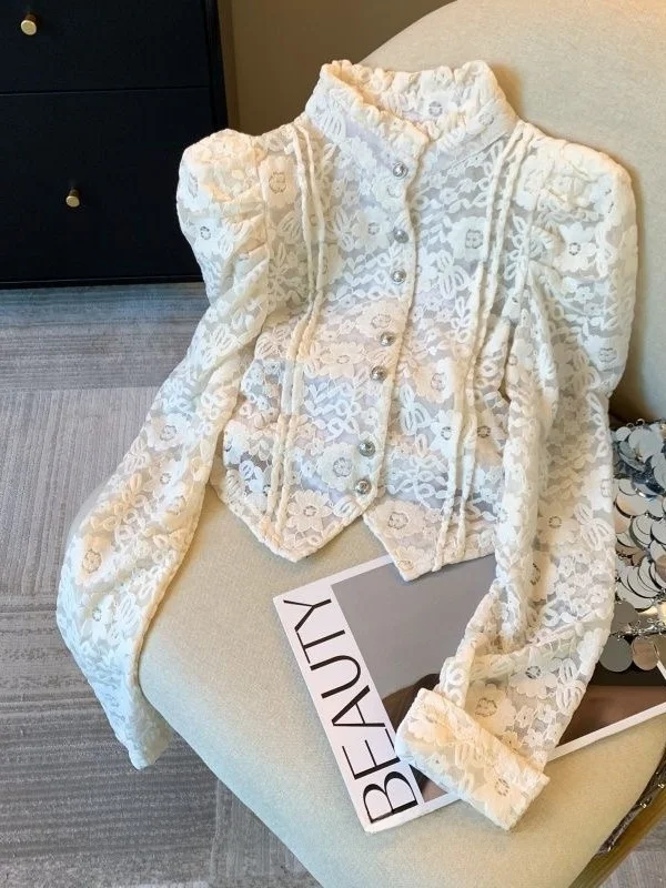 

Женская весенняя утепленная базовая блузка с высоким воротником, кружевными вставками и рукавами-фонариками, топ с коротким рукавом