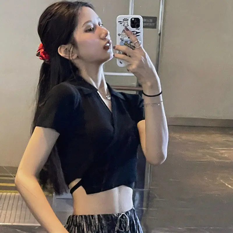 ضمادة تي شيرت المرأة اقتصاص سليم مثير الترفيه موضة جديدة الخامس الرقبة الكورية نمط الفتيات الساخنة بسيطة نقية الأساسية كل مباراة الصيف