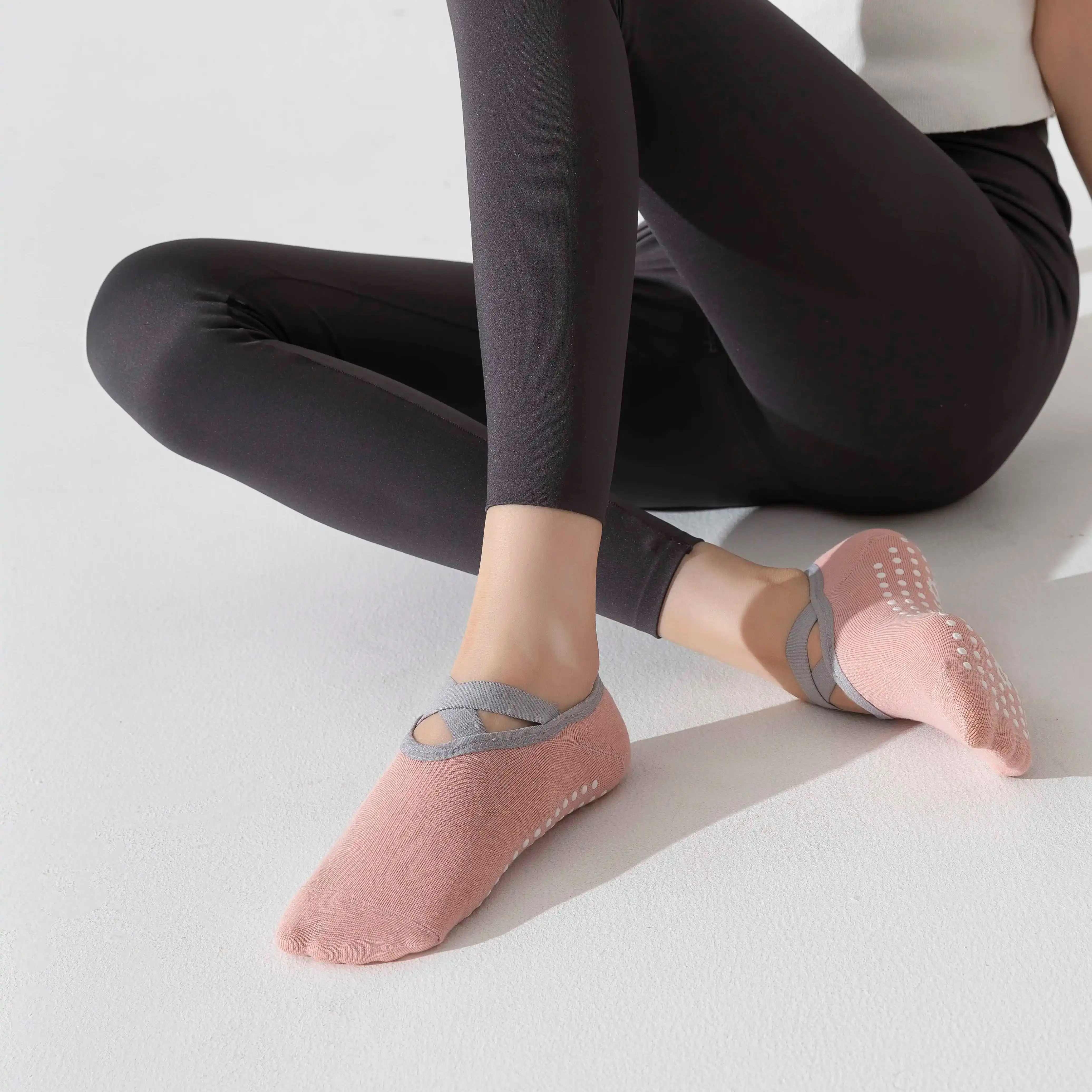 5 pairs, women's yoga socks with anti slip Pilates exercise ballet socks that absorb moisture