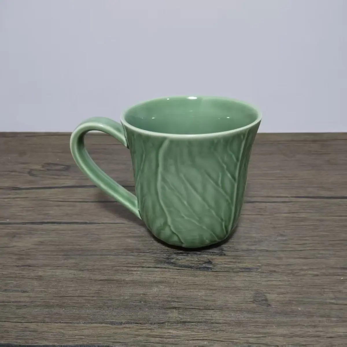 Fresh natural cabbage shape high temperature underglaze ceramic mug, water cup