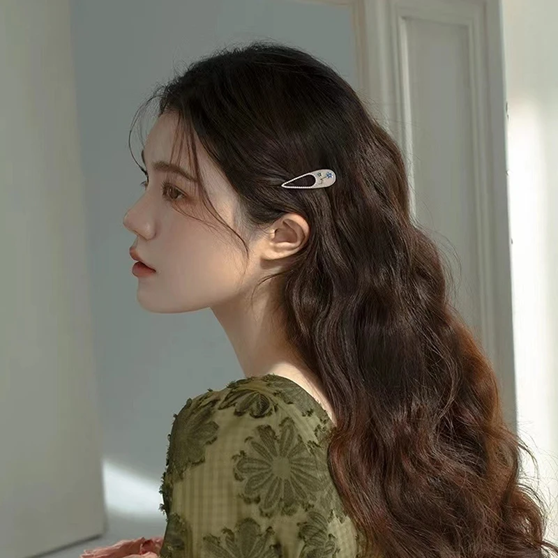 

Beautiful Floral Hair Clips For Woman Gold Color Hollow Hairpin Pearl Ornament Woman's Hair Accessories