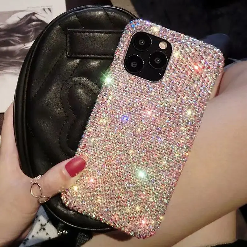 Funda con purpurina para iPhone 16, funda para teléfono deslumbrante, decoración de funda de teléfono DIY, pegatina de diamantes de imitación 3D aplicada a mano, llavero colgante para teléfono móvil