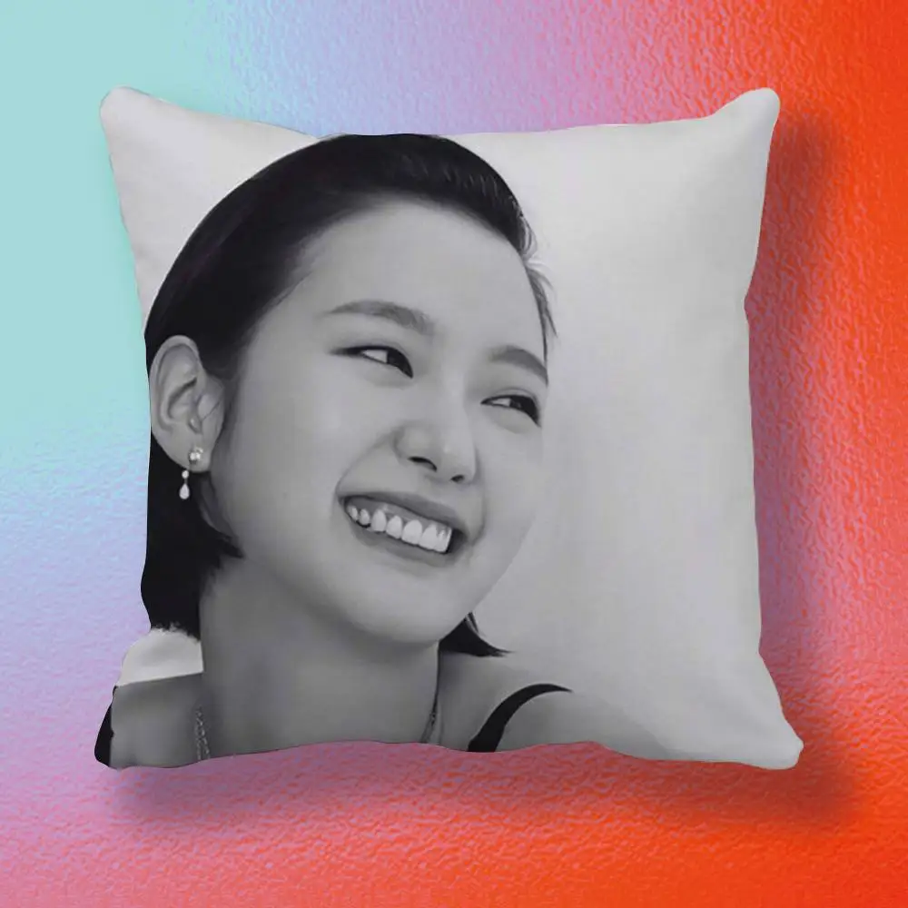 Korean Actor  Kim Go-eun  Pillow cover gift High definition digital printing,Surprise vivid pattern Household.