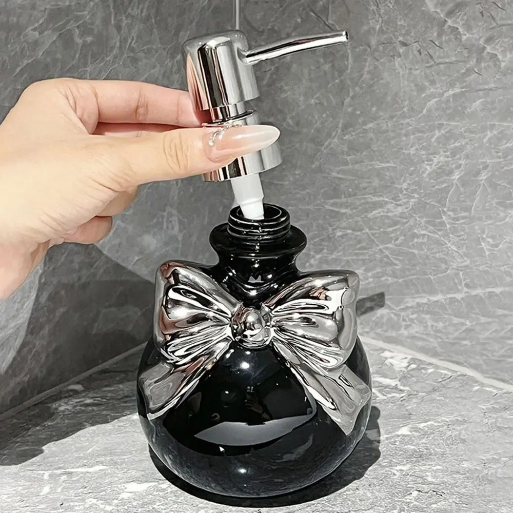 Luxury 350ml Bow Lotion Bottle Press Ceramic Shower Gel Separate Bottles Empty Delicate Shampoo Bottle for Home