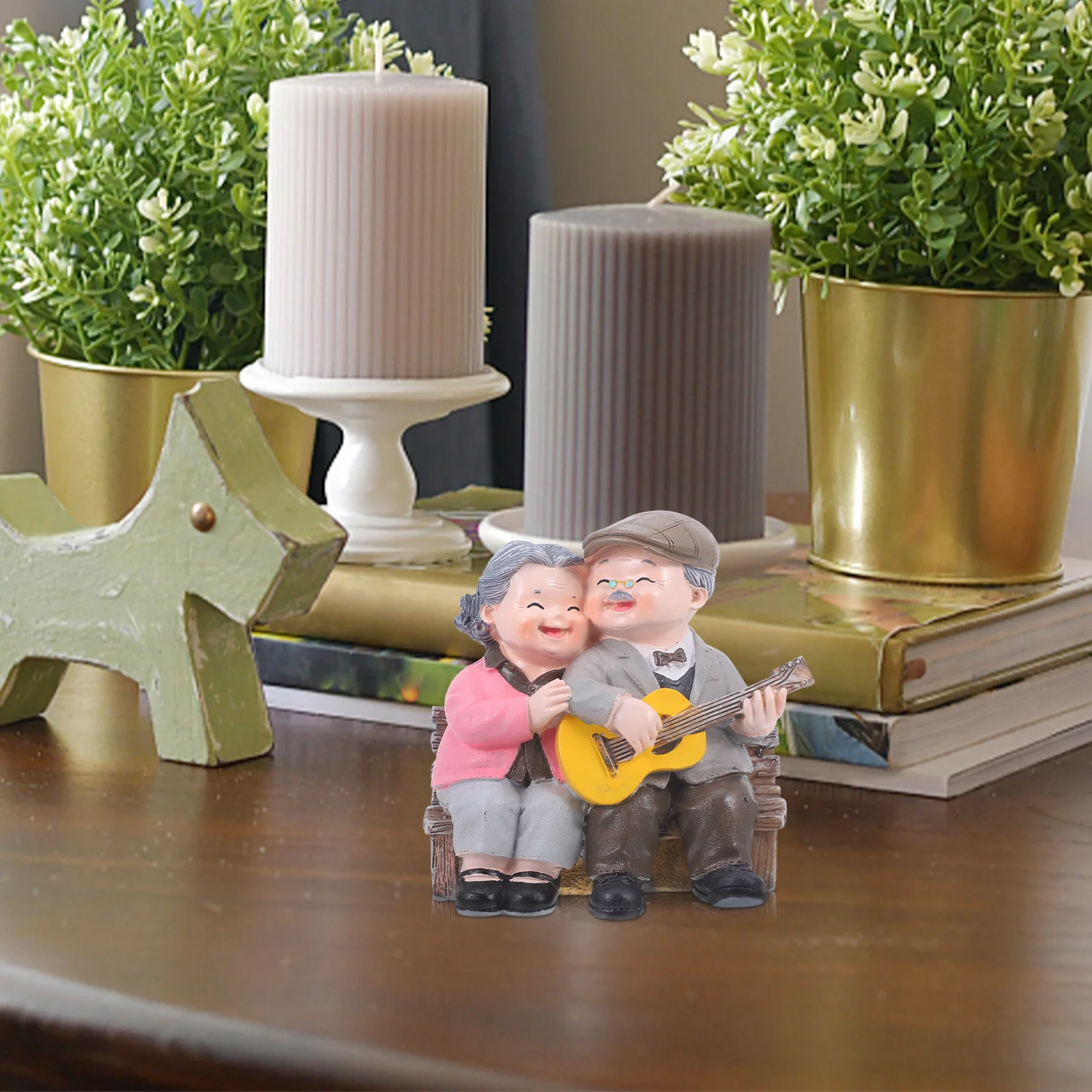 

Grandparents Lover Couple Resin Crafts Miniature Ornaments Exquisite Workmanship for Home Desk Garden Decoration