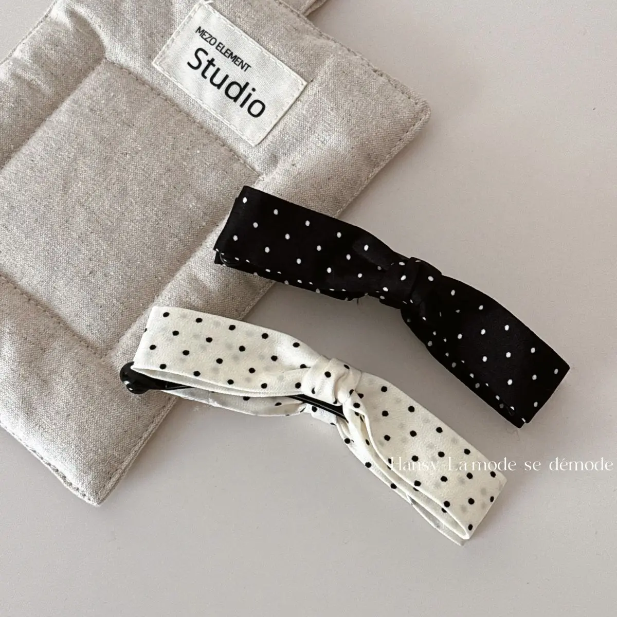 

Sweet Black White Polka Dot Bow Banana Clip Large Hair Volume Versatile High Ponytail Vertical Clip High Ponytail Twist Clip
