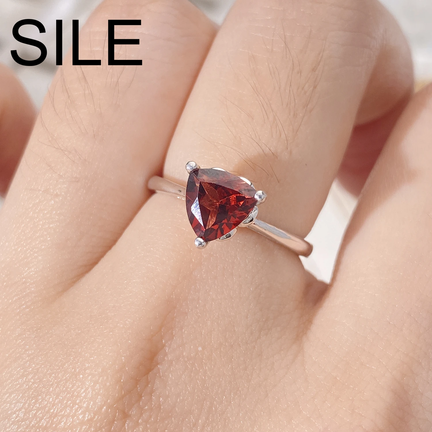 

Кольца SILE в стиле ретро с натуральным треугольным гранатом, из стерлингового серебра 925 пробы, женское кольцо с драгоценным камнем, для невесты, на свадьбу, помолвку, вечеринку, подарок