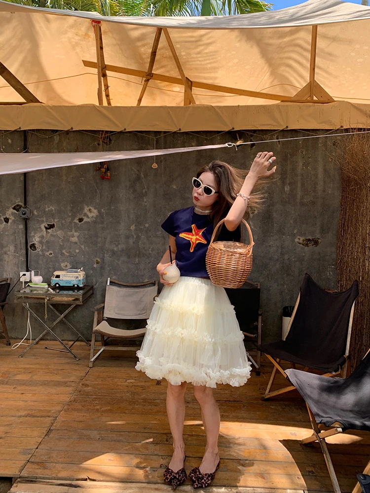 เสื้อยืดผู้หญิงลายพิมพ์ลำลองผ้าฝ้าย ดีไซน์ใหม่สุดฮิตประจำปี 2025 สีดำ