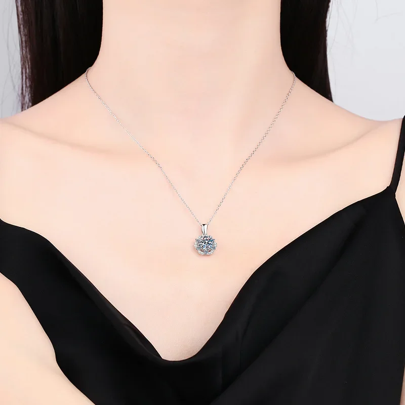 6.5mm 1ct D Color Round Moissanite Pendant Necklace For Women 100% 925 Sterling Silver Sparkling Wedding Party Fine Jewelry