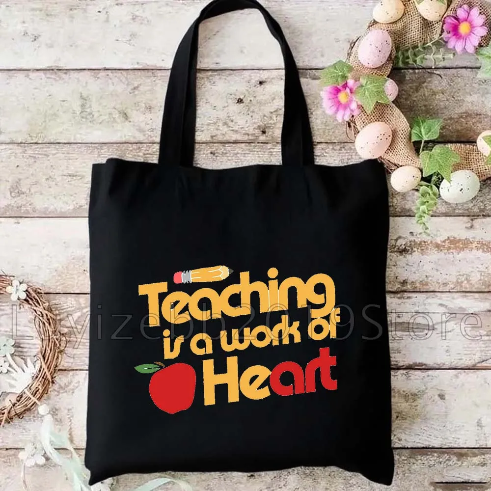 التدريس هو عمل القلب هدايا لطيف المرأة قماش حقيبة كتف حقيبة يد Harajuku المتسوق قابلة لإعادة الاستخدام أكياس التسوق القابلة للطي