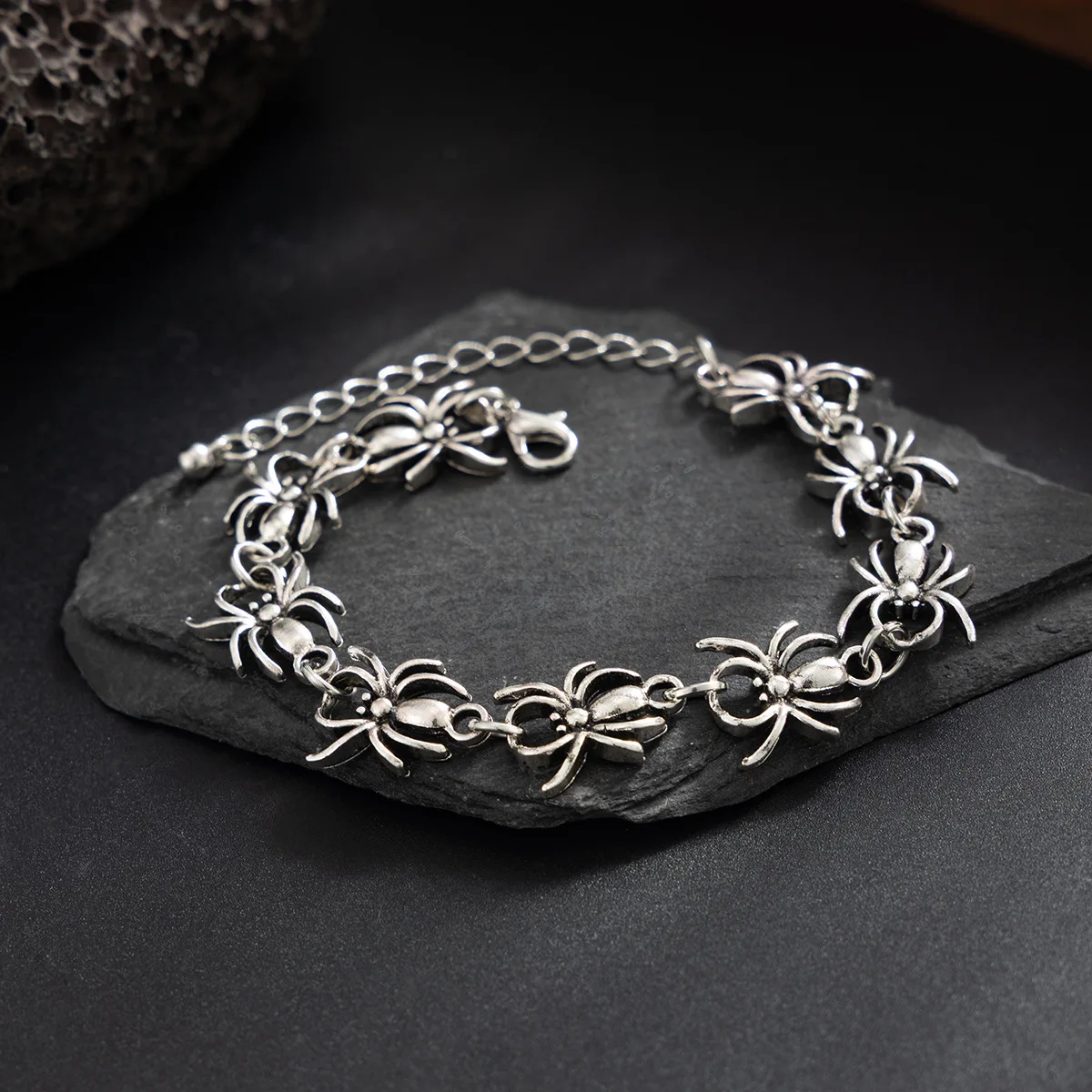 Cross border trendy bracelets, Gothic style spider bracelets, trendy hip-hop niche high-end men's street bracelets