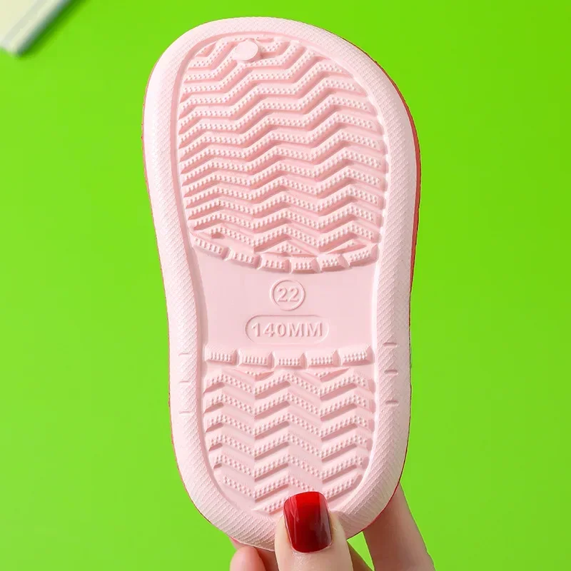 Zomer Kinderen Tuin Klompen Schoenen Jongens & Meisjes Strand Sandaal Kinderen Lichtgewicht Ademend Leuke Cartoon Slip Baby Slippers