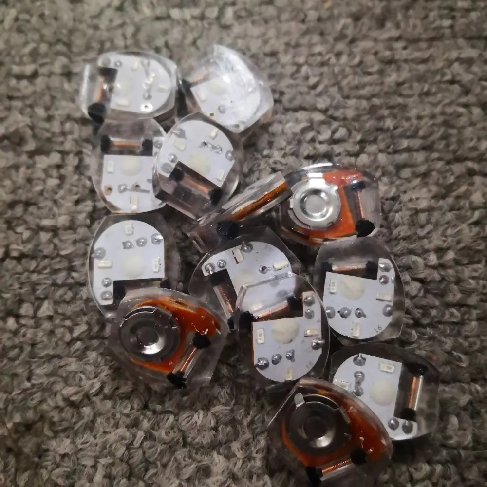 10Pcs Sandal Accessories Plastic LED Shoe Light Miniature Glowing Movement Electronics Lamp Luminous Vibrating Light Woman Men