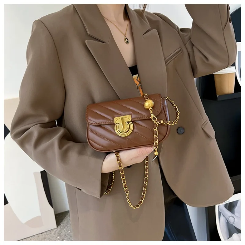 

Texture small bag spring new trend women's bag popular crossbody bag new retro chain small square bag
