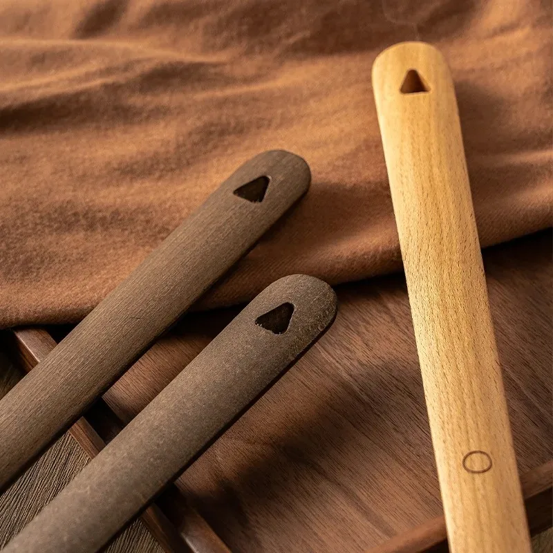 1Pc Beech Wood Shoe Horn Long Handle Magnetic No Bending For Pregnant Women Elderly Footwear Accessories