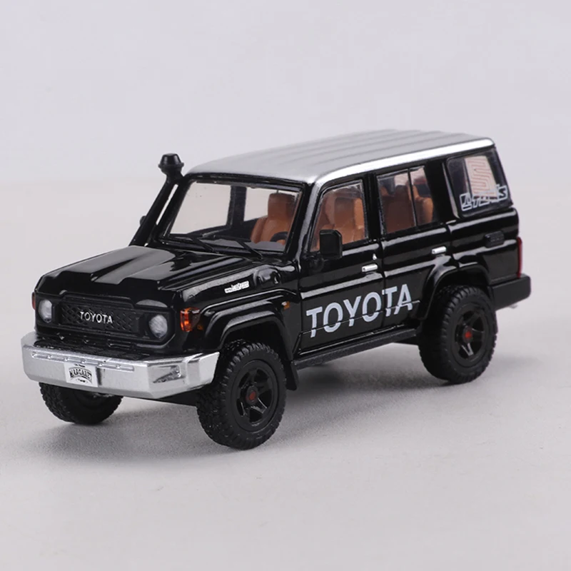 GCD 1:64 Land Cruiser LC70 J76 Alloy Model Car