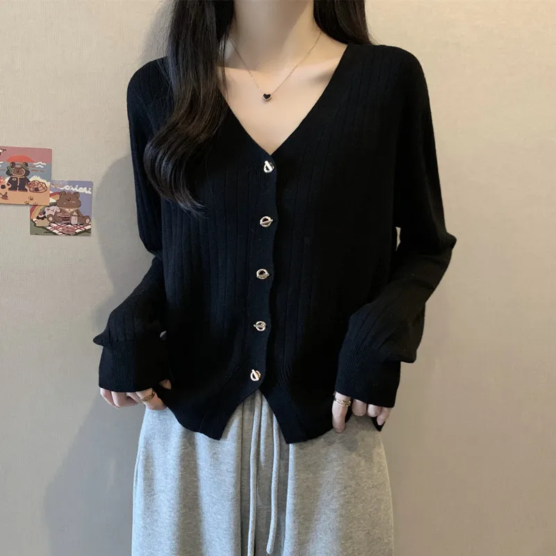 

Autumn Winter Large Size Women's V-ne Knitted Sweater Cardigan Loose Faionable Belly Concealing Trendy Top