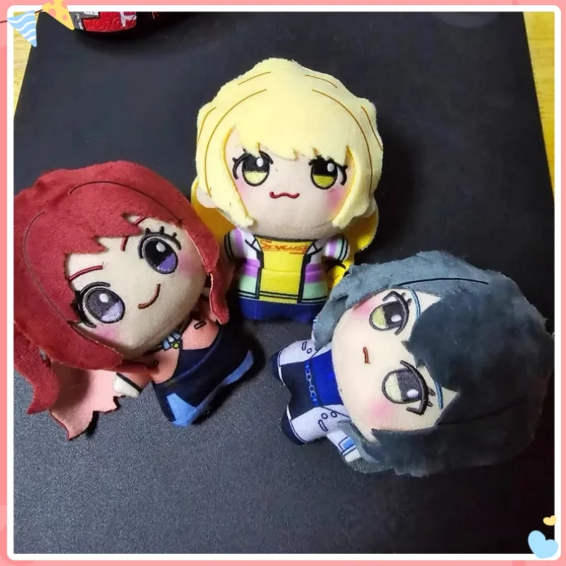 

Hot 12cm Gakuen Idolm Plush Toy Saki Hanami Temari Tsukimura Kotone Fujita Stuffed Pendant Doll Plushie Figure Peluche Gift Toys