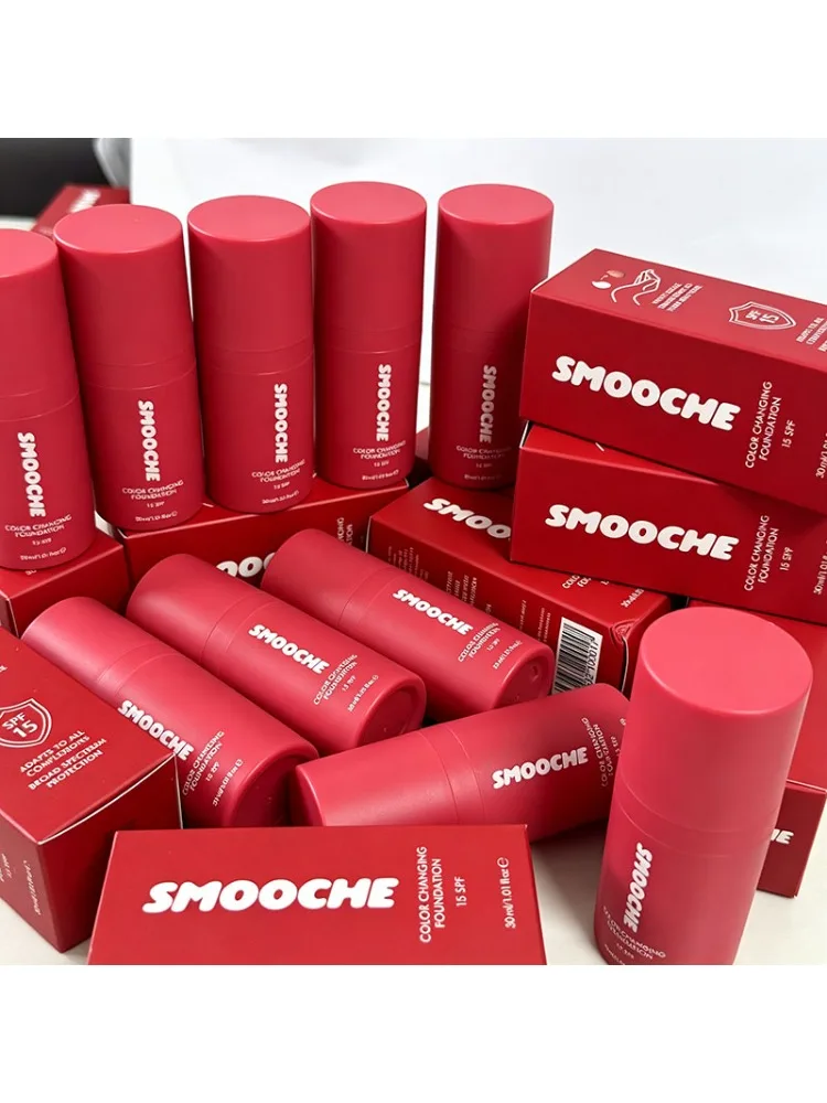 SMOOCHE SPF15 Podkład w płynie zmieniający kolor w zależności od odcienia skóry, długotrwały, kontrolujący wydzielanie sebum, wodoodporny, lekki korektor do makijażu. — 2