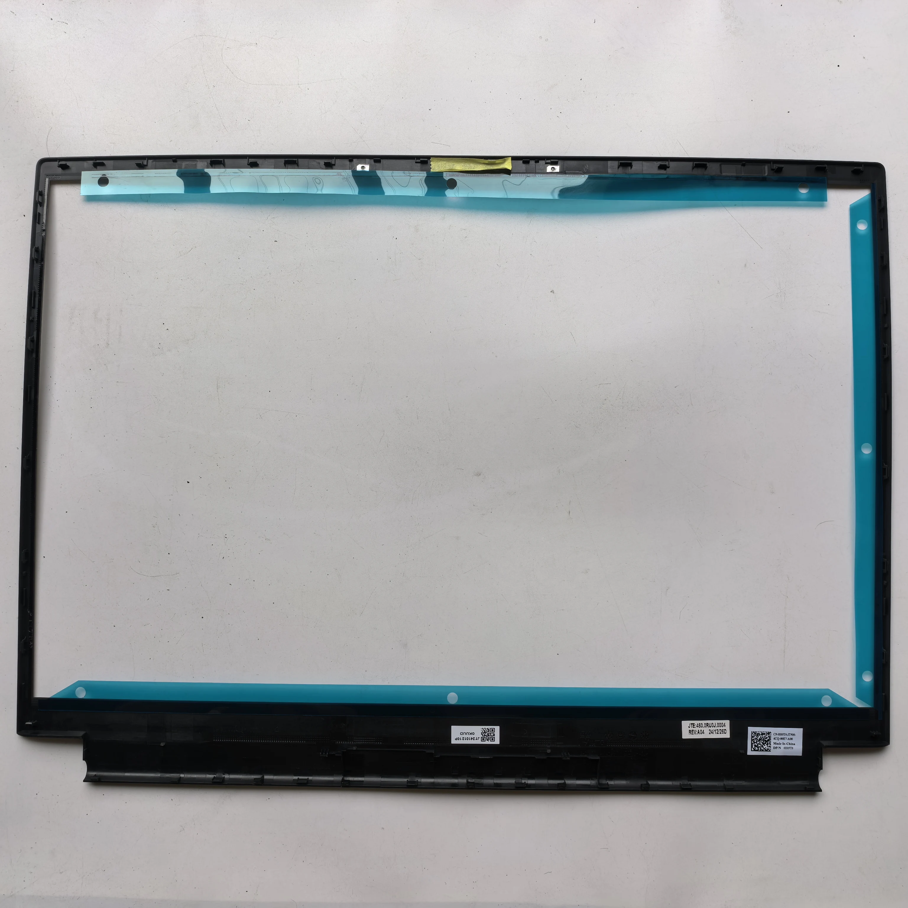 

Новая рамка ЖК-экрана для ноутбука Dell Alienware M18 R1 0H05T0