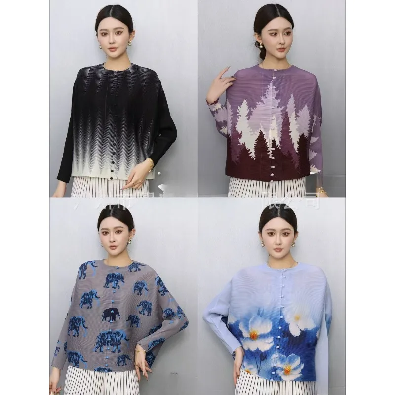 

Miyake Pleated 2025 Autumn and Winter New Tops Printed Pleated Temperament Fashion Thin Loose Cardigan T-shirt Pleated