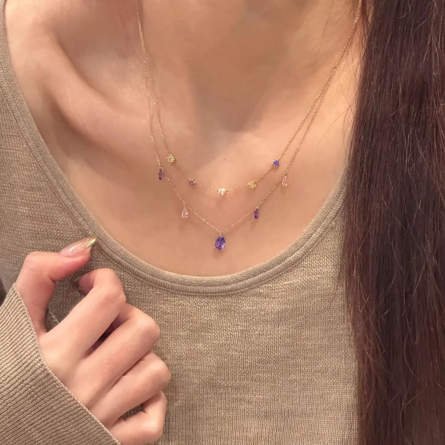 S925 Sterling Silber Halskette mit Amethyst und Zirkon-Anhänger in Tropfenform, Doppellagige Einfache Schlüsselbeinkette für Damen – Detail 4