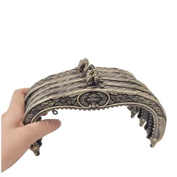 1 Piece Of Metal Purse Frame Clasp Clip Alloying Antique Brass 6 1/2 Inch X 4 Inch Zinc Alloy Handbag Screw Bag Handle Frames