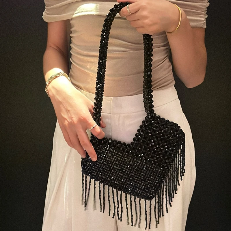 

Летняя женская сумка через плечо в форме сердца из черного акрила с бисером, ручной работы, с кисточками, простая, для вечеринок, свадеб и банкетов, Bolsa Feminina