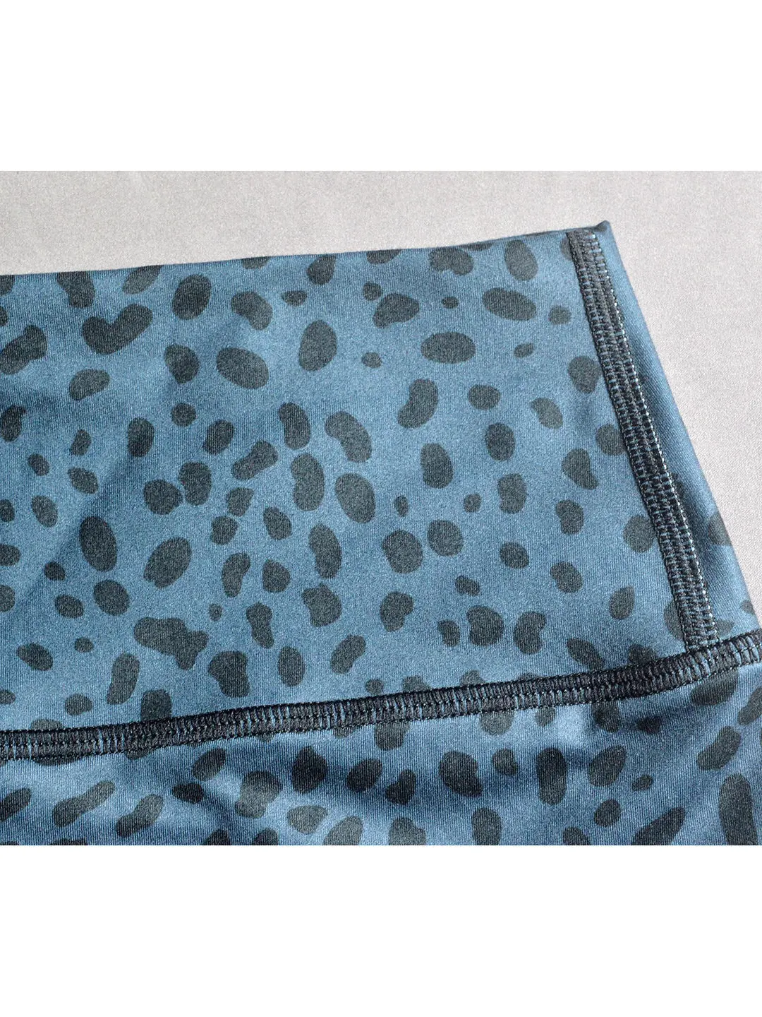 

Трансграничный леопардовый принт для йоги, женские орты для бега, тренировок, высокоэластичные обтягивающие спортивные брюки из двух предметов Qui Dry Fitn