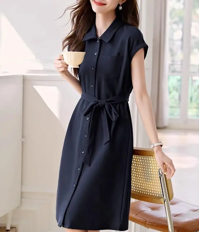 

Summer 2025 Women's High-End Dress, A Fashionable Casual Shirt Skirt with Slimming Temperament