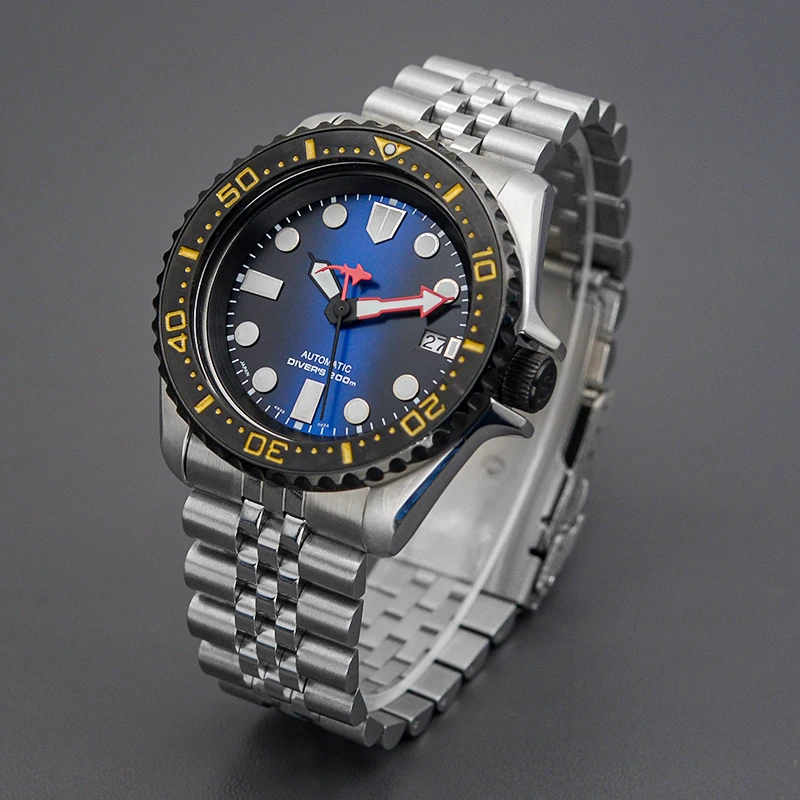 Nieuw ontwerp SKX007 herenhorloge Fit NH36 Automatisch uurwerk 316L roestvrij staal saffierglas 200M waterdicht horloge Horloge
