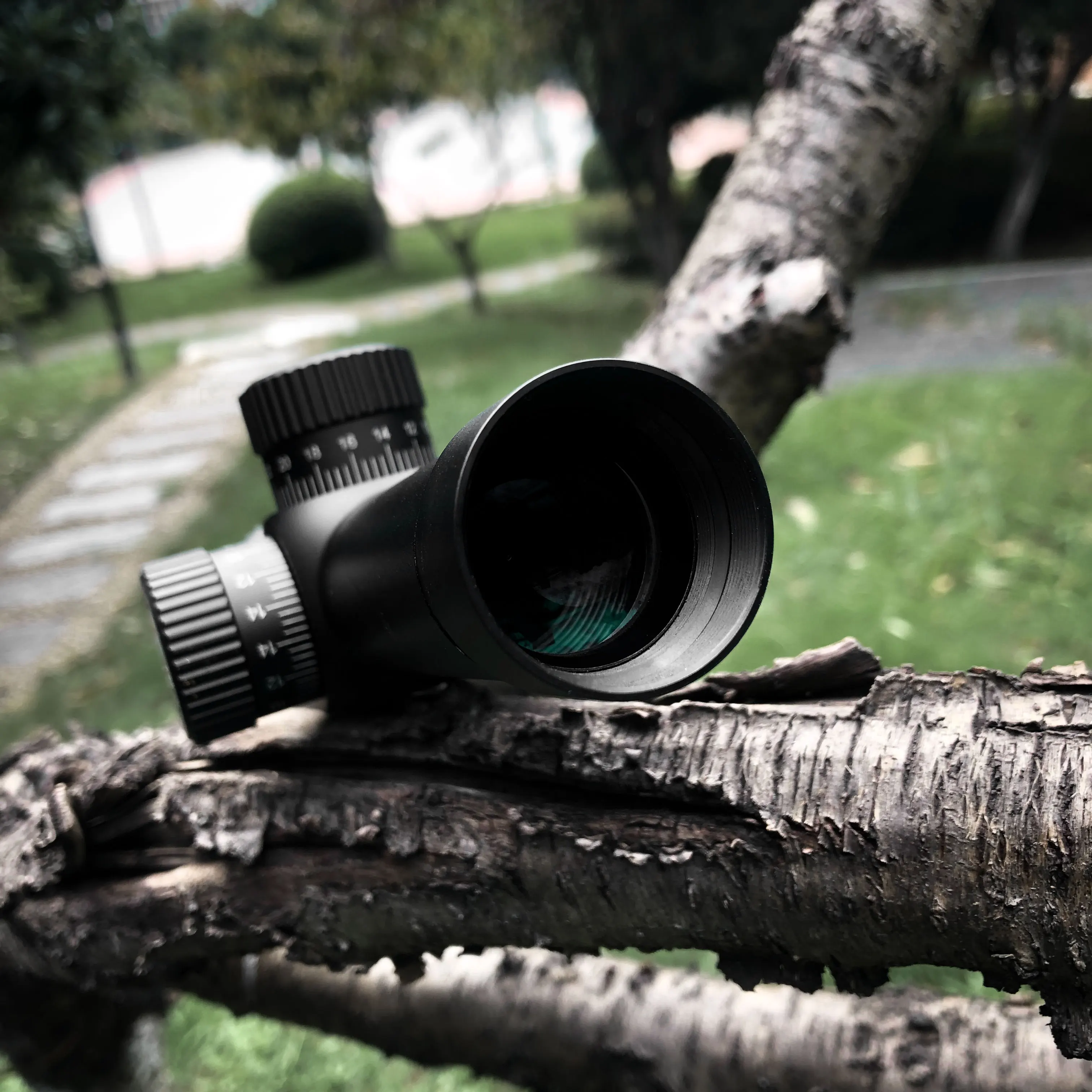 

Mira telescópica óptica táctica para Caza, Visor de Rifle iluminado rojo de 6 niveles, 1.2-6X24 FFP, retícula de vidrio grabada