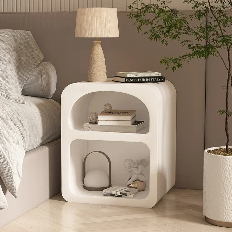 Italian White Nightstands Bedroom White Organizers Simple Bedside Table Luxury Center Makeup Small Nachttisch Home Furniture