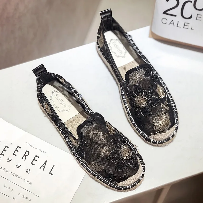 Women Flat Shoes Large Size 2022 Autumer New Fashion Casual Mesh Sequins Women Shoes Embroidery Retro Ladies Shoes