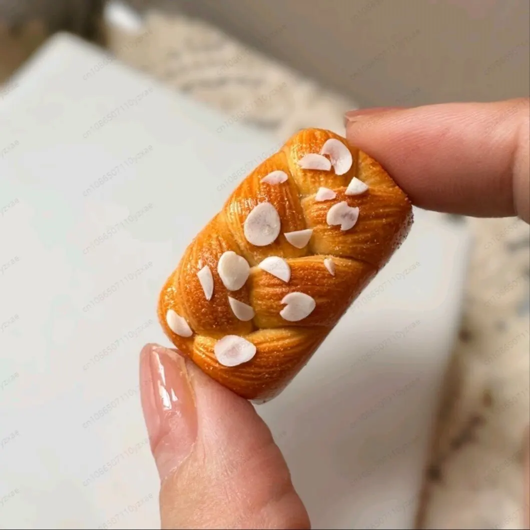 Cute Bread Food Artisan Keycap - 1.75u Toast & Pull-Apart Bread Resin Keycap for Custom Mechanical Keyboard, Novelty Gift