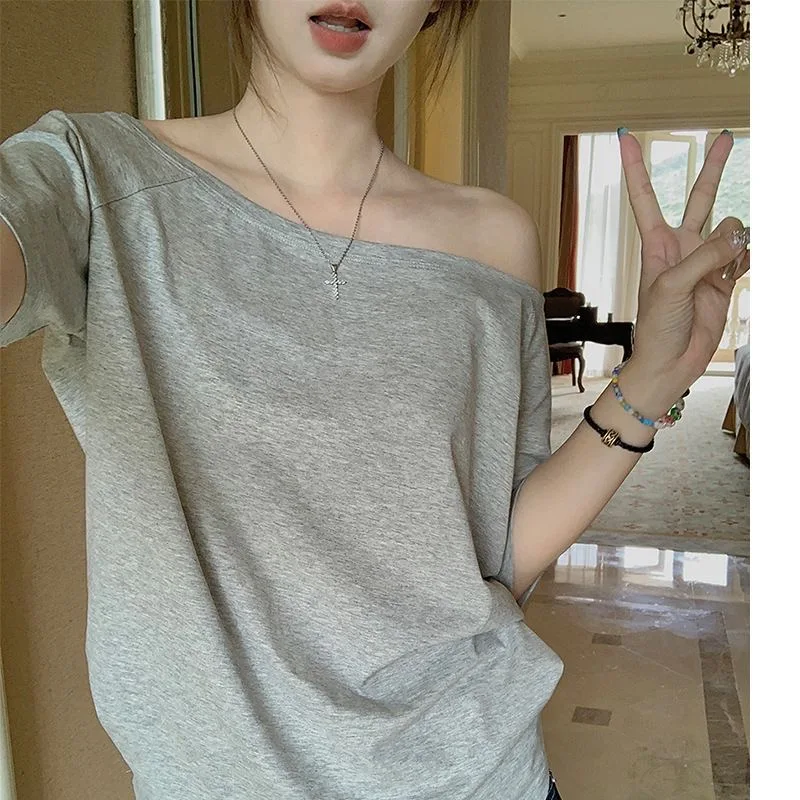 Short-sleeved Gray